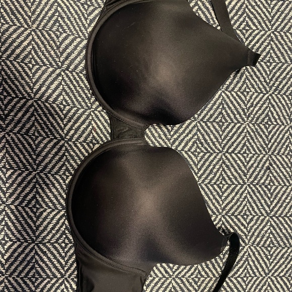 3 Bali Bras excellent condition 36dd - Picture 2 of 10